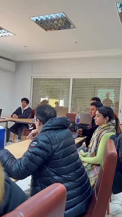 Étudiants en salle pendant l'atelier de compétences relationnelles